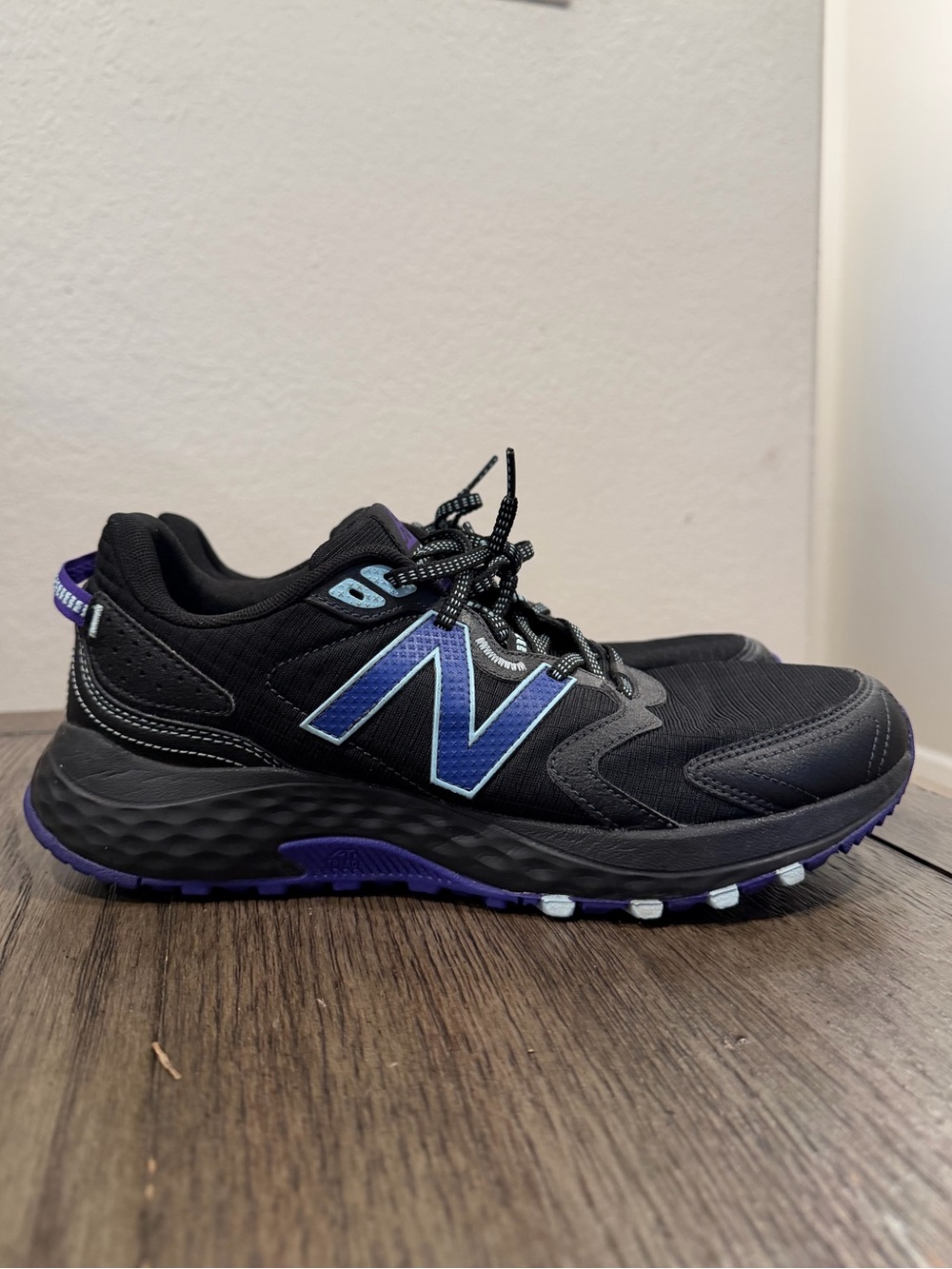 New Balance 410 Trail Running Shoes Black Purple Wide Width Women’s Size 11D
